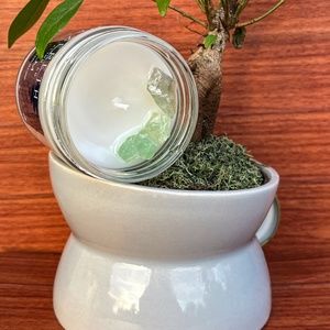 Rain Water Rose Blue Crystal Candle | Floral Calm Scented Candle | Soyblend Hand